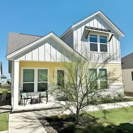 Charming Cottage - Yellow Haus Near Gruene